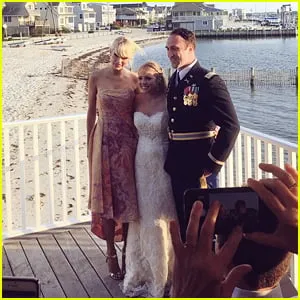 "Taylor Swift’s Surprise Appearance at a Fan’s Wedding: The Story Behind It"
