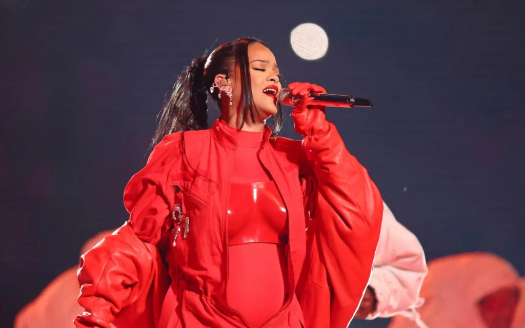 Rihanna’s Stunning Comeback Performance: What’s Next for the Star?